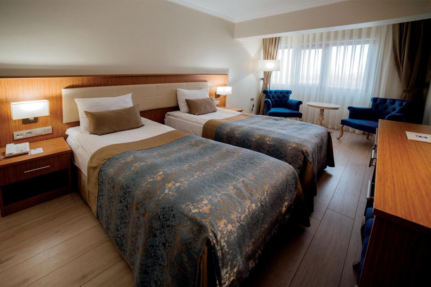 Patalya Lakeside Resort Hotel Golbası Kültér fotó