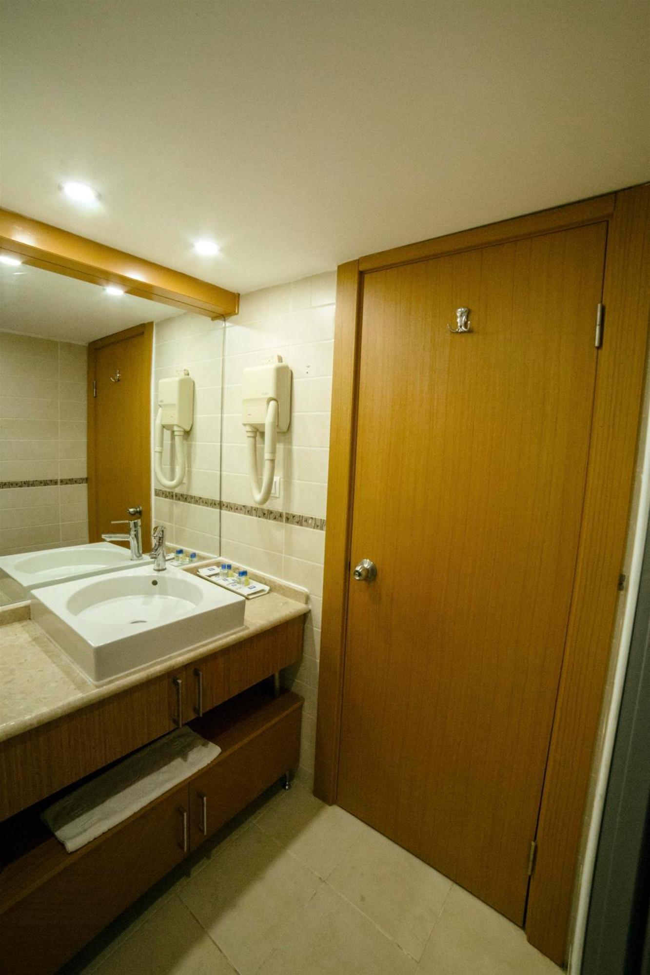 Patalya Lakeside Resort Hotel Golbası Kültér fotó